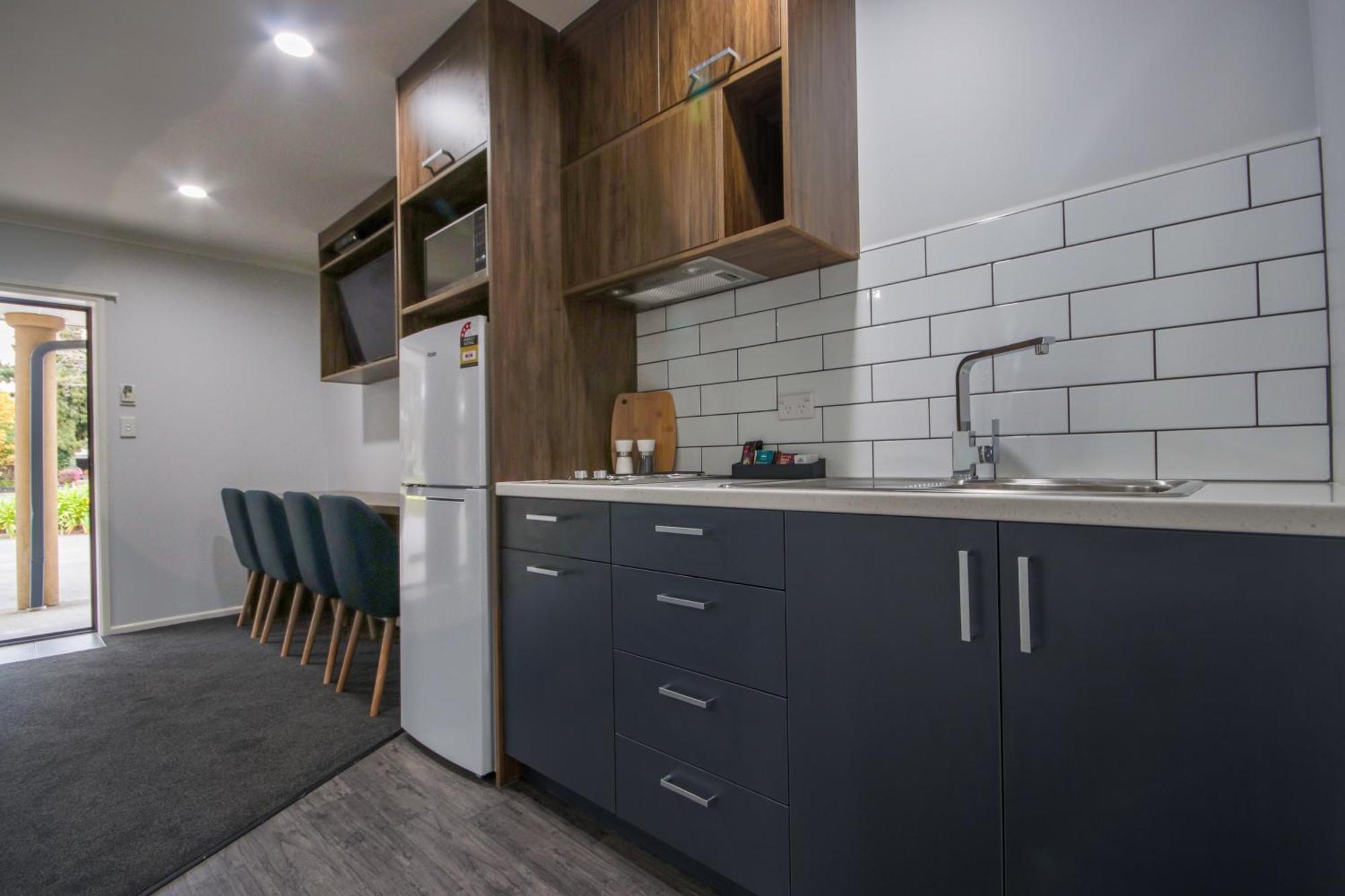Antonio Mews Motel Стратфорд Экстерьер фото