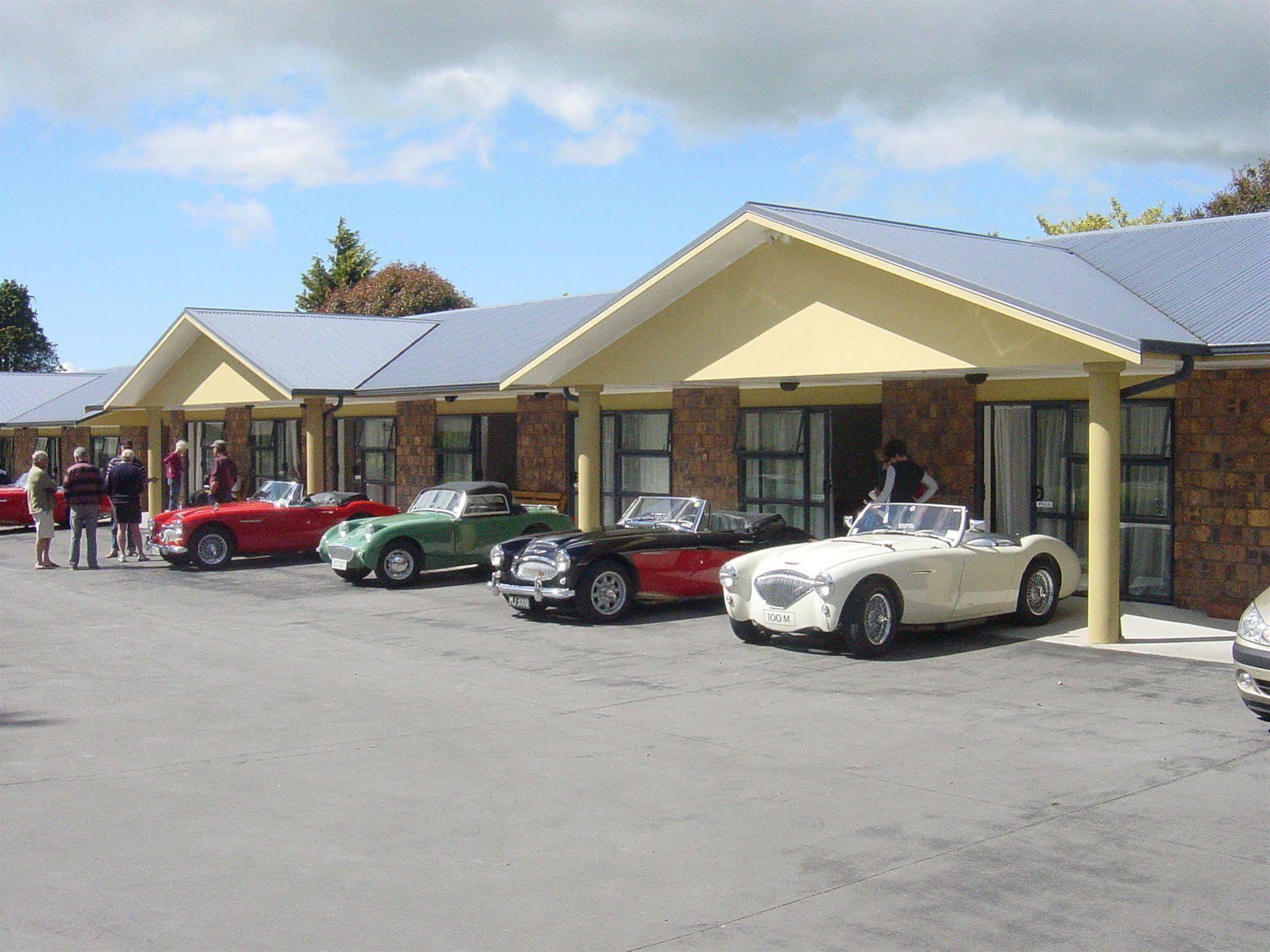 Antonio Mews Motel Стратфорд Экстерьер фото