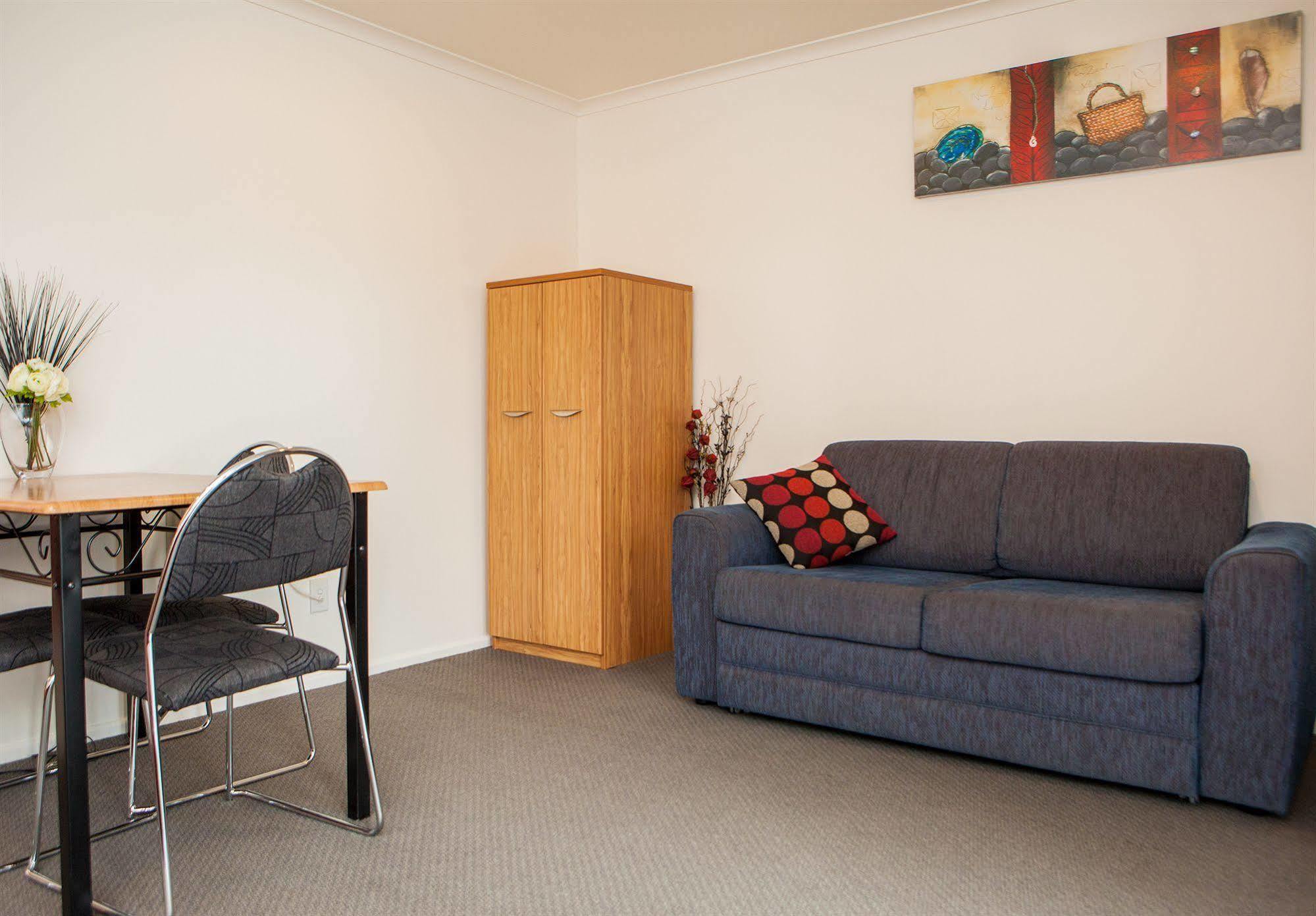 Antonio Mews Motel Стратфорд Экстерьер фото