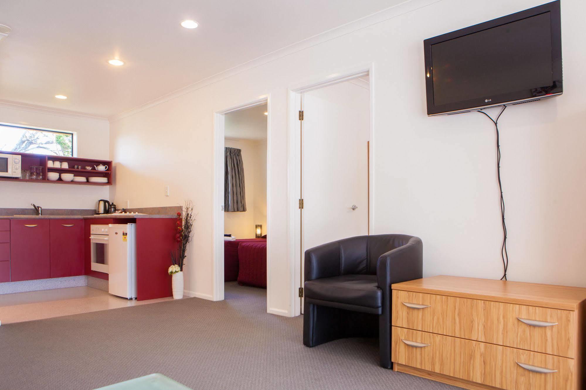 Antonio Mews Motel Стратфорд Экстерьер фото